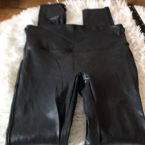 Spanx Faux Leather Pebbled Leggings in Black 20186R